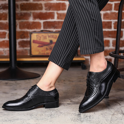 Large Size Brogue Fashion Men's Shoes Casual Lace-up Leather Shoes