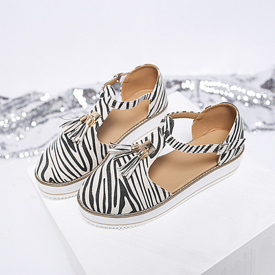 Explosive Baotou Muffin Bottom Buckle Tassel Shoes Lightweight