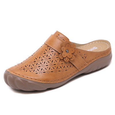 Brown Slippers & Flip-flops