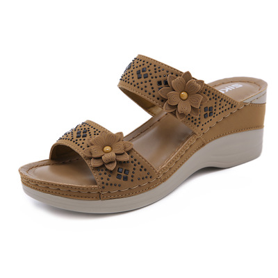 Women's Slippers & Flip-Flops