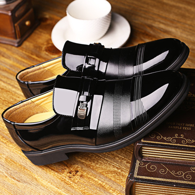 Casual Summer Breathable Hollow Sandals Business Height Increase Shoes