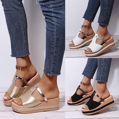 Women's Slippers & Flip-Flops