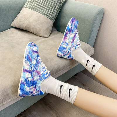 Women's Sports Shoes