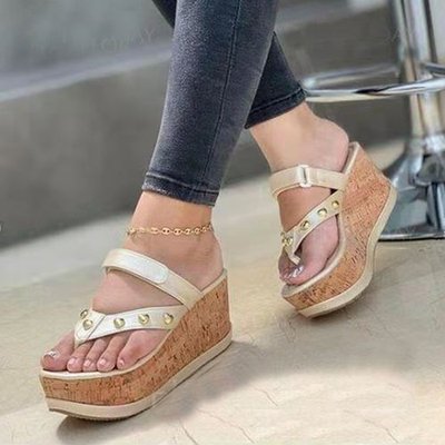 Wedge Heel Platform Flip-flops Women's Plus Size Rivets