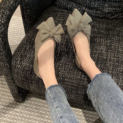 Pointed, Shallow Mouth, One Pedal, Flat Bottom, Stylish Bow-knot Lattice