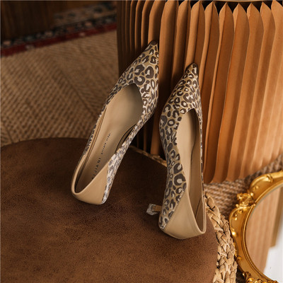 Leopard Print High Heels Pointed Toe Stiletto Heel In The Retro Niche