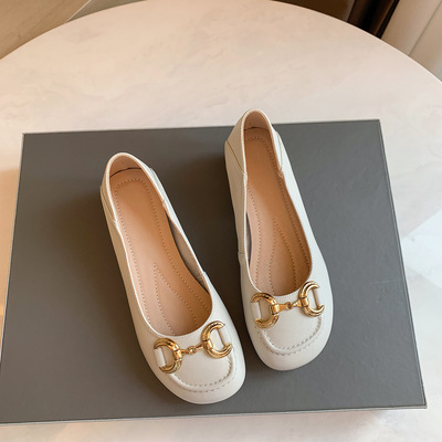 New Metal Shallow Mouth Round Toe Pure Color Small Leather Shoes