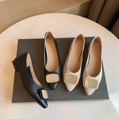 New Shallow Flat Shoes With Soft Sole And Soft Surface